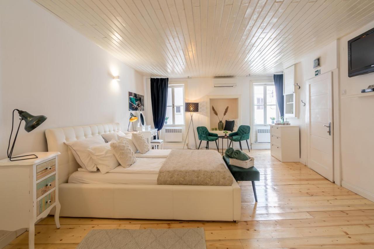 Casanoa Old Town Rovinj Apartment Екстериор снимка